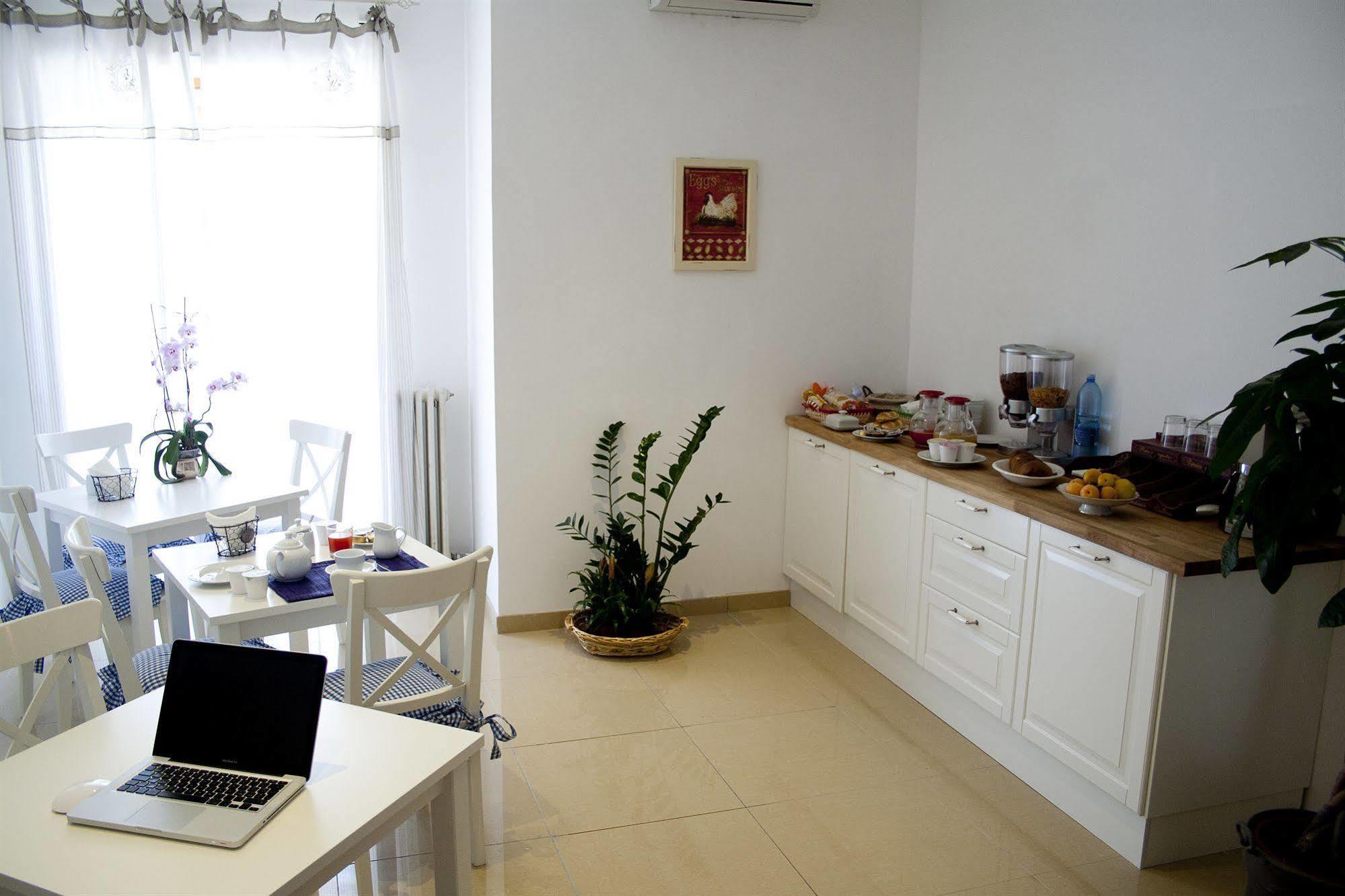 B&B Artemide เลชเช ภายนอก รูปภาพ