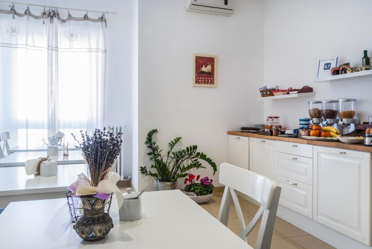 B&B Artemide เลชเช ภายนอก รูปภาพ